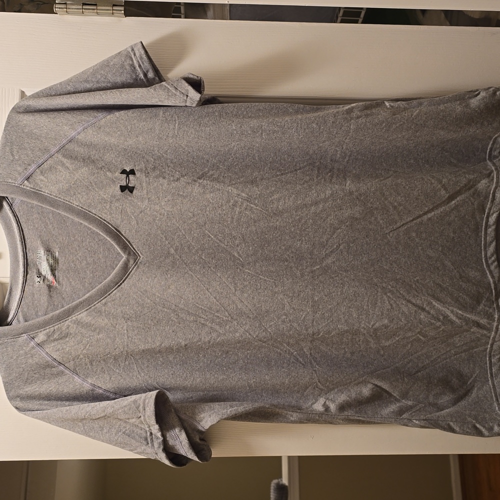 Women's Under Armour tee